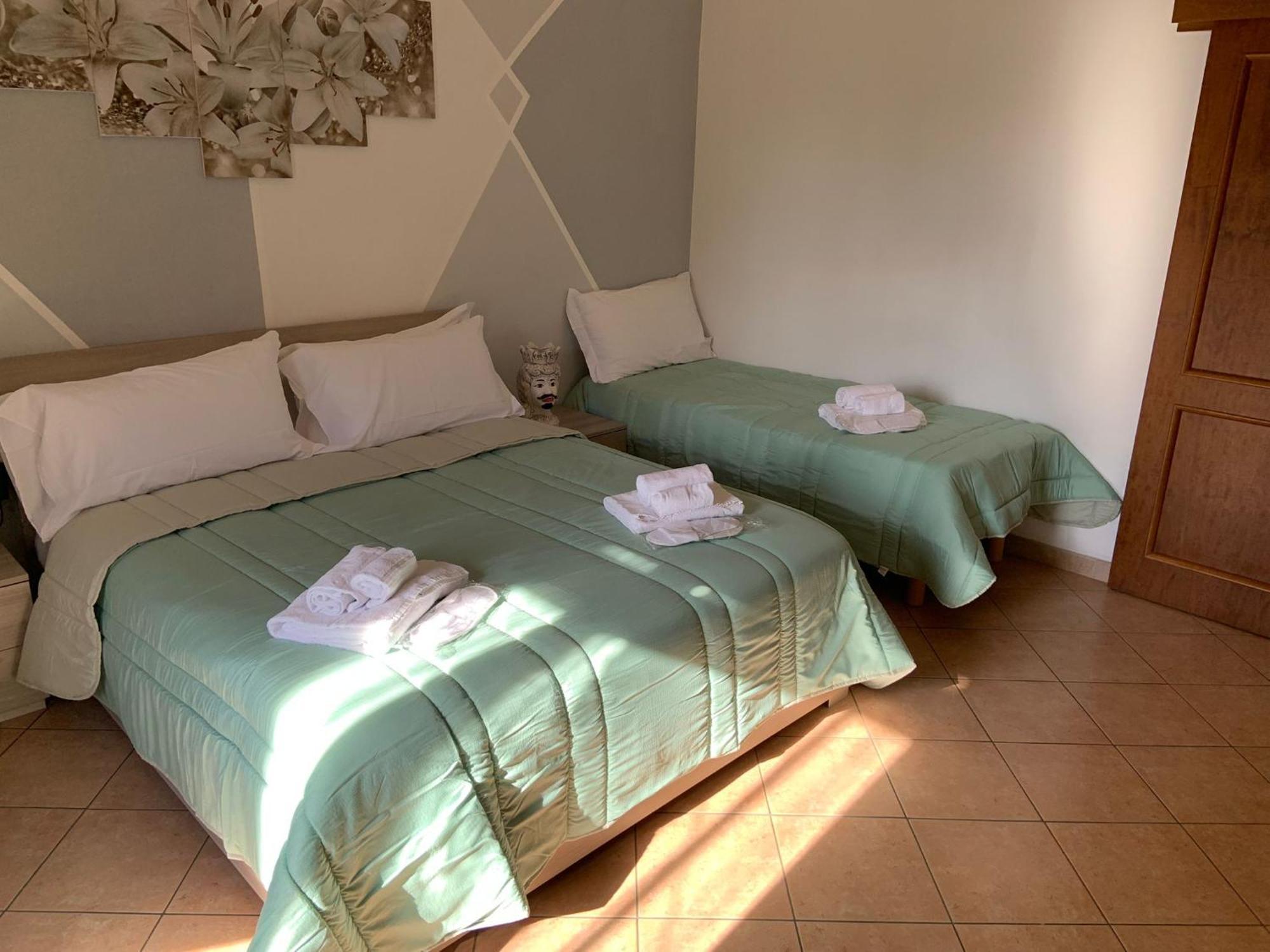 The Crazy House Apartment Catania Luaran gambar